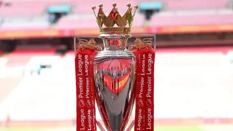 ลิเวอร์พูล ยากแล้ว "ซูเปอร์คอม" ทำนายเต็งแชมป์พรีเมียร์ลีกล่าสุด หลังจบนัดที่ 11